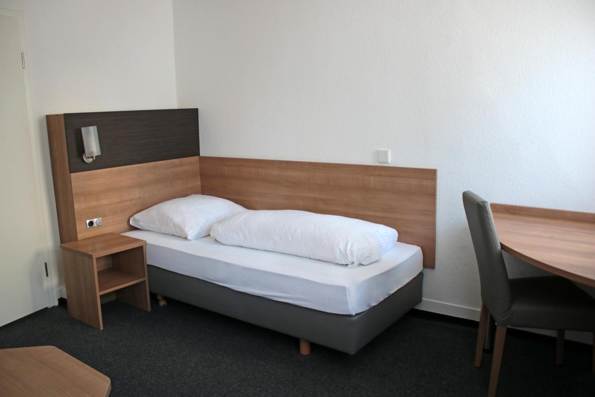 Hotel Zur Post 泰克山麓魏尔海姆 外观 照片